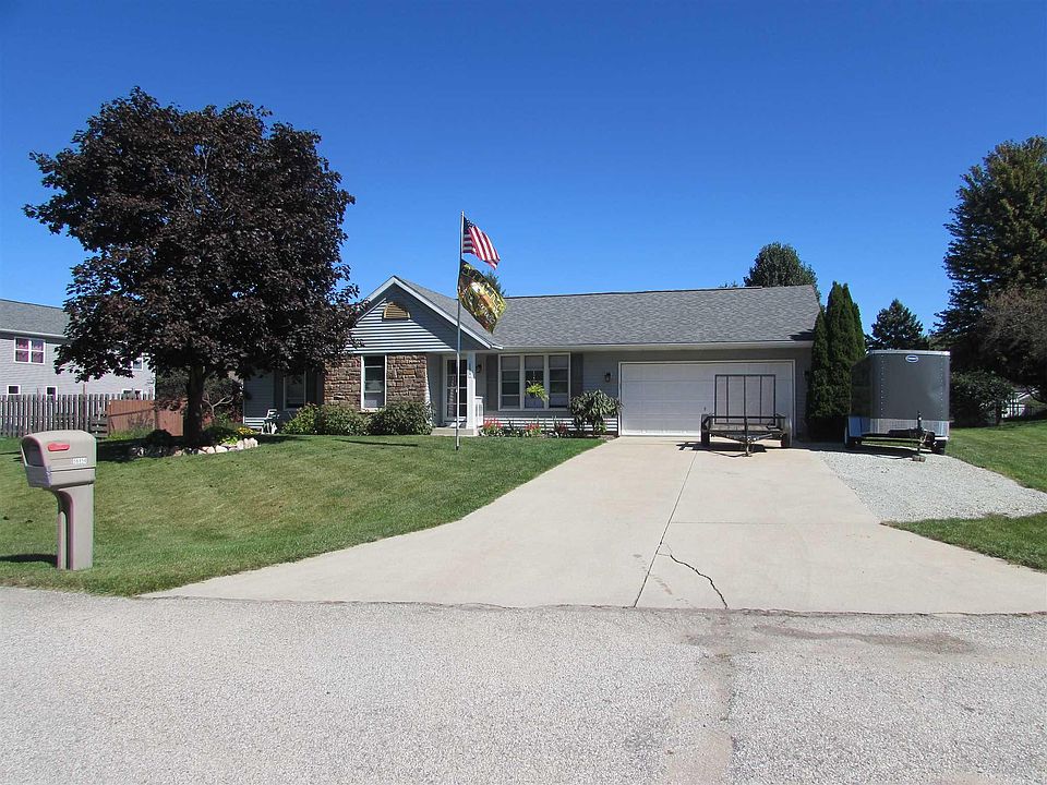 1st image of 58854 Crystal Ct