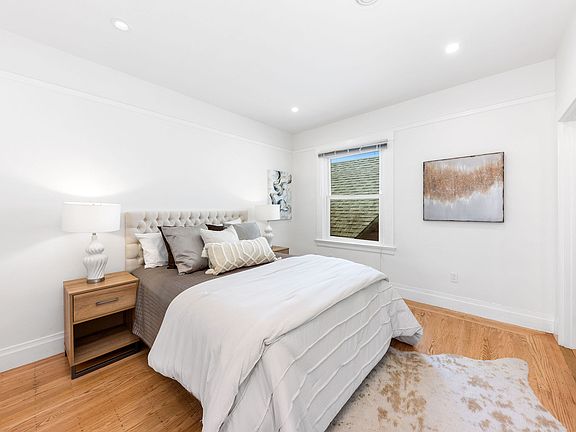 5th image of 54 Francis St #54