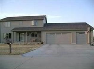 1314 Robertson Rd, Waverly, IA 50677