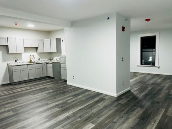 63 Water St #31