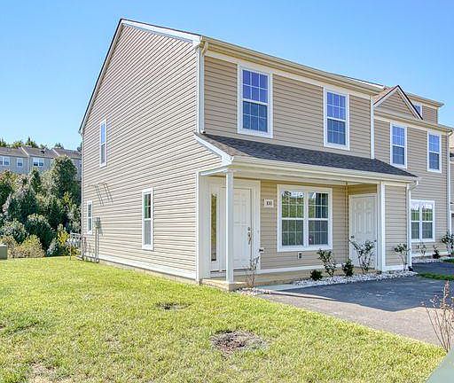2nd image of 100 Twisted Oak Dr