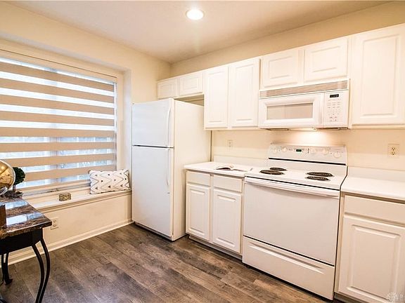 4th image of 2408 Tarpon Bay Dr