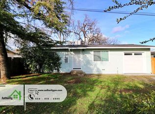 2835 Reservoir Ln, Redding, CA 96002