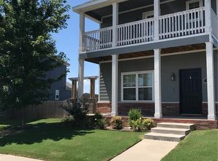 529 N Longfellow Ln, Fayetteville, AR 72704