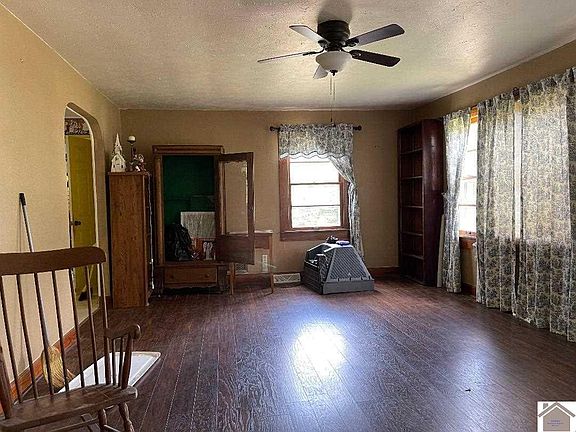 3rd image of 915 N 18th St