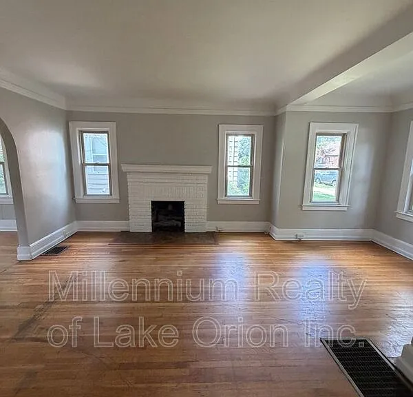 49 Neome Dr — Photo 2
