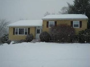 94 Capital Dr, Washingtonville, NY 10992