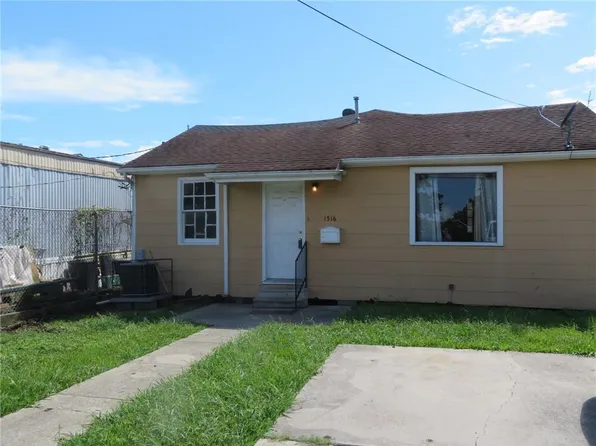 1516 Claire Ave, Gretna, LA 70053