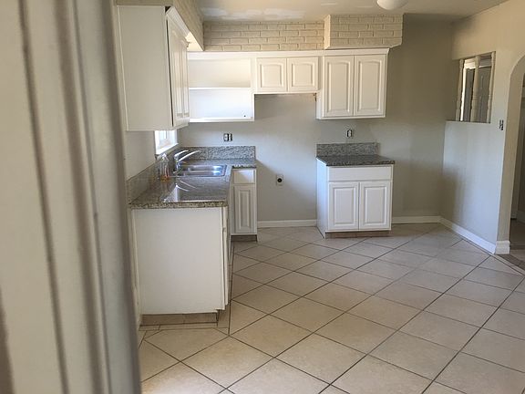 5th image of 5408 North Pkwy