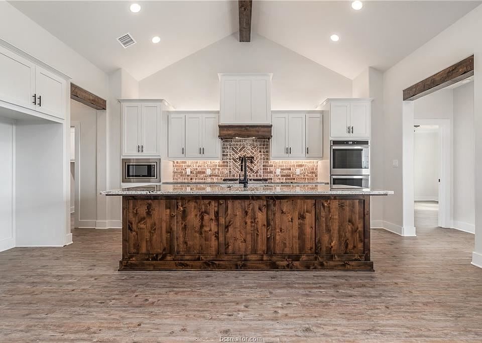 1st image of 1344 Crystal Ln