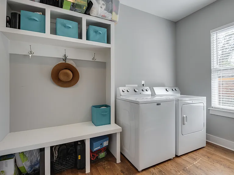 508 Morton Ave — Photo 37