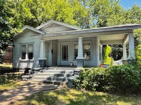 800 W Main St, Clarksville, AR 72830