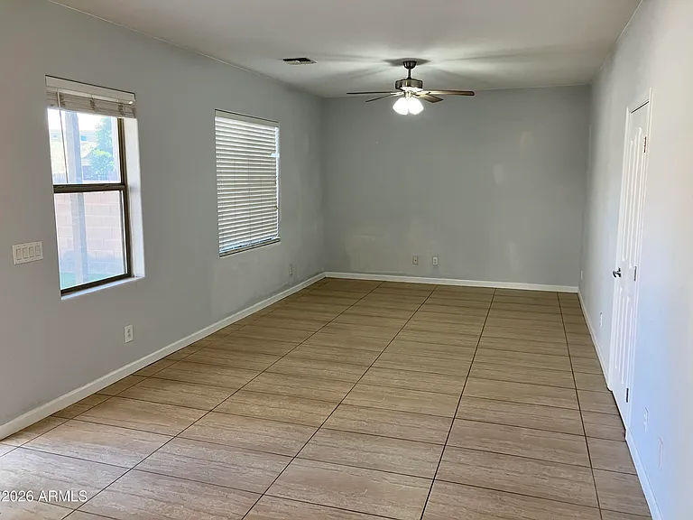 7392 W Tierra Buena Ln — Photo 6