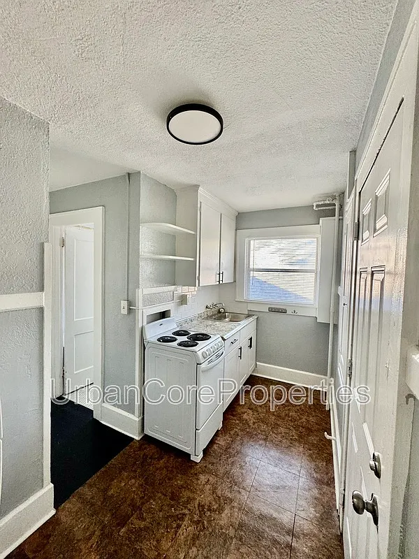 1 bed, 1.0 bath, 500 sqft, $1,550 — Photo 2