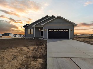 705 Porter Rd, Evansville, WI 53536