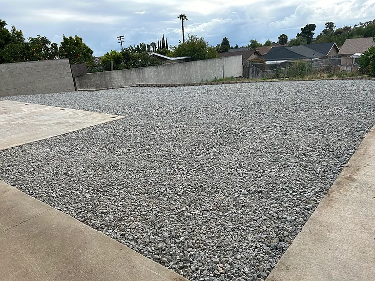 686 Carefree Dr — Photo 15