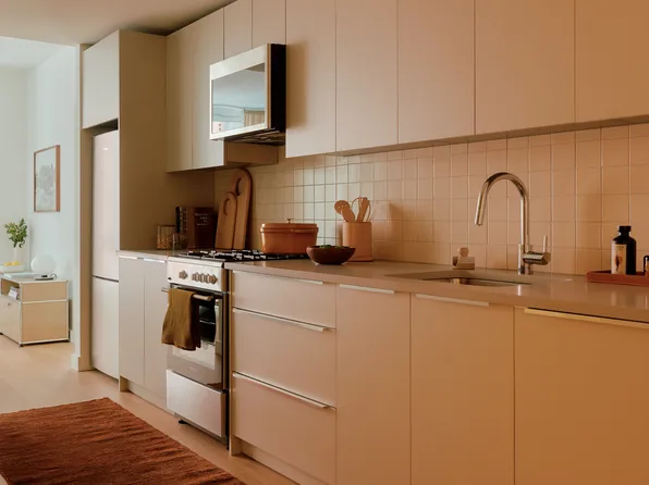 2035 5th Avenue image 2 of 13