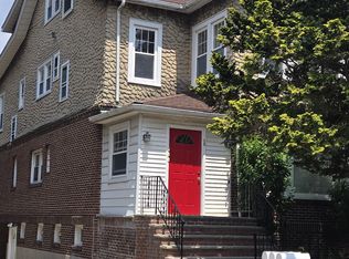 28 Walnut Pkwy #3, Montclair, NJ 07042