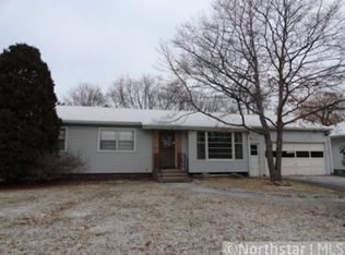 1049 Cobb Rd, Shoreview, MN 55126