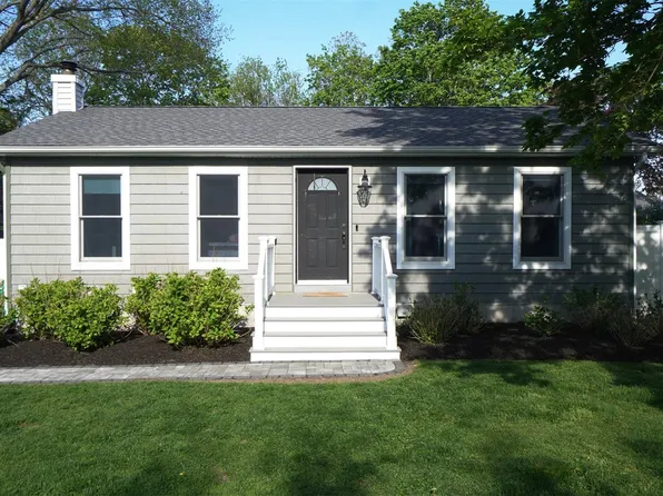 64 Sandy Hollow Court, Riverhead, NY 11901