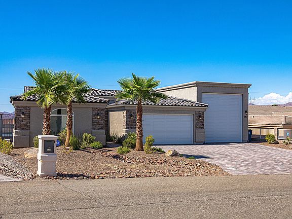 3rd image of 2857 Jasper Dr