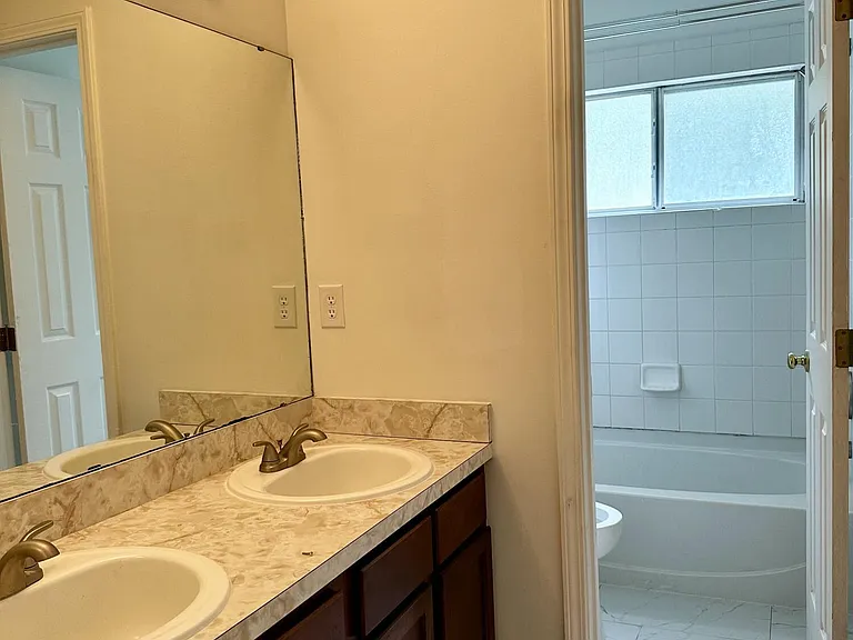 2298 Huckins Ct — Photo 14