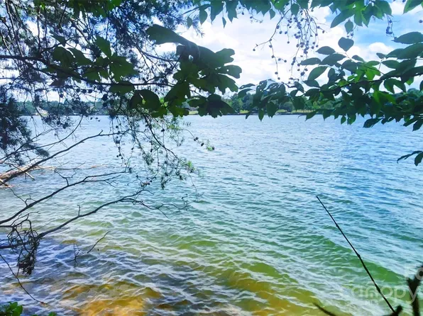 6175 Plantation Pointe Dr #22, Granite Falls, NC 28630