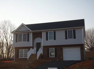 2627 Stewart View Ter, Vinton, VA 24179
