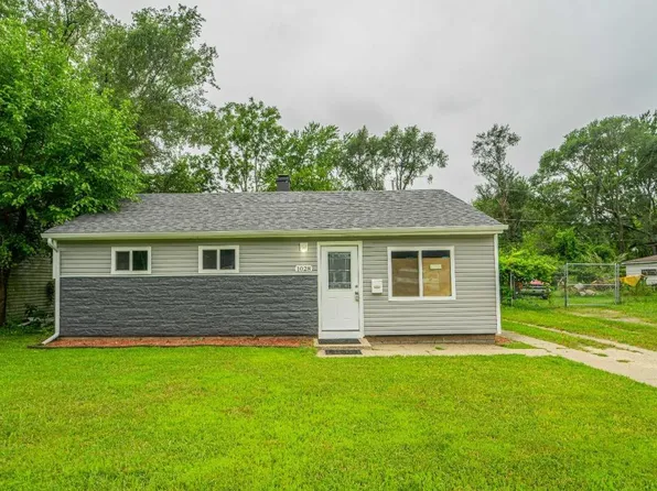1028 Mount St, Gary, IN 46406