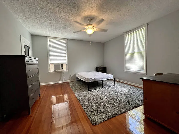 500 Georgia St — Photo 8
