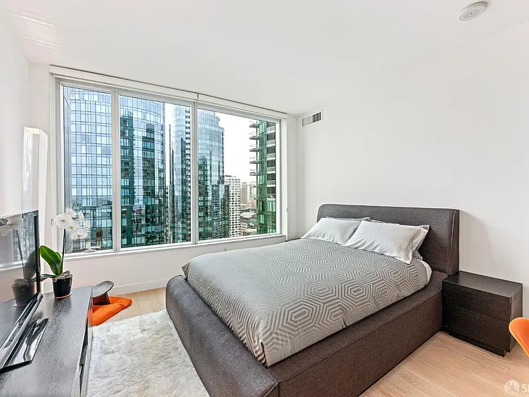 338 Spear St #28G — Photo 16