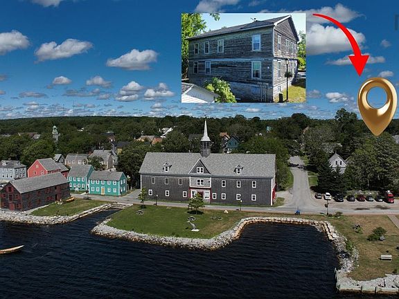 3rd image of 121 Water St