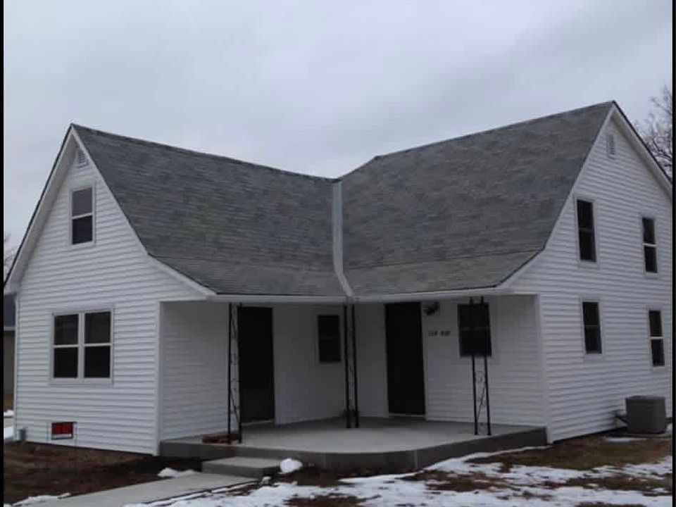 1st image of 114 4th St