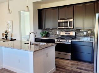 1952 S Upham Ln, Lakewood, CO 80227
