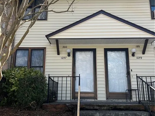 1057 Rock Knoll Ct, Winston Salem, NC 27107