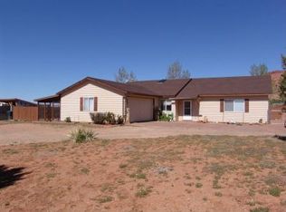 1076 S Canyon Ave, Kanab, UT 84741