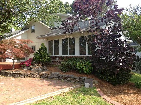 2nd image of 3506 Oak Knoll Dr