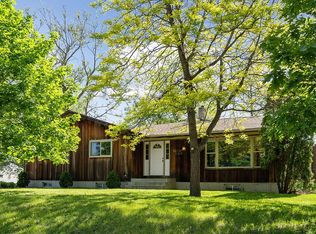 4150 Centerville Rd, Vadnais Heights, MN 55127
