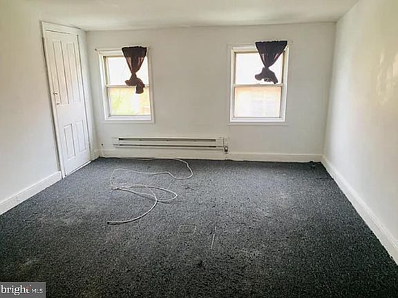 4th image of 1124 N St