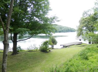 151 N Shore Rd, Putnam Valley, NY 10579