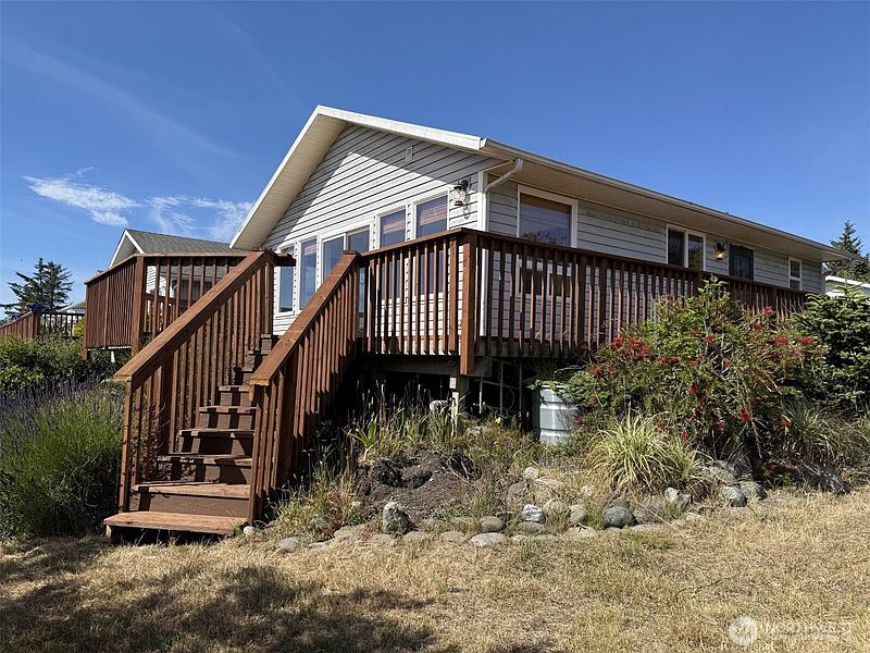 4th image of 725 Wawona Avenue SW