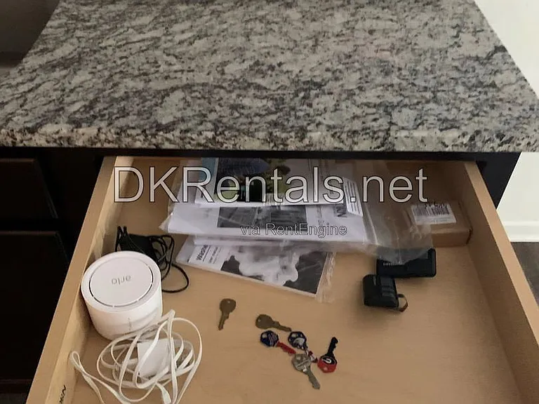 242 Grand Central Way — Photo 9