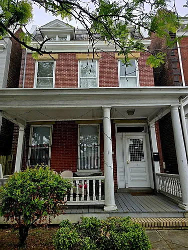 2209 W Main St Photo 1