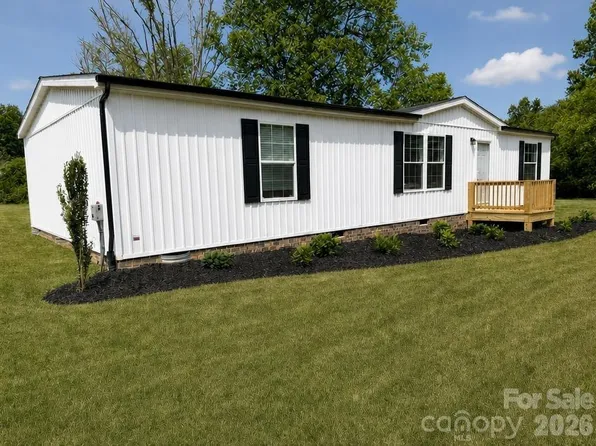 2765 Piney Rd, Morganton, NC 28655