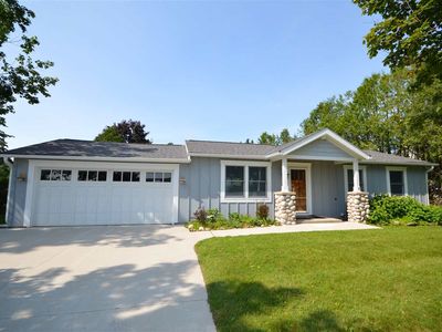 1215 Atkins Rd, Petoskey, MI, 49770