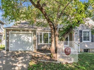 4743 Catalina St, Roeland Park, KS 66205