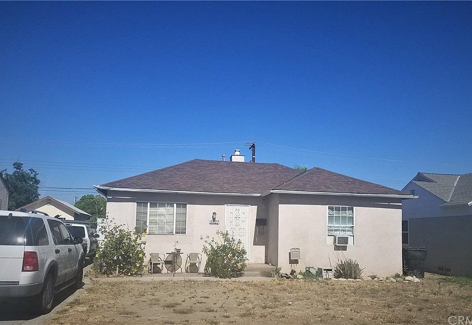1st image of 8827 Emerald Ave