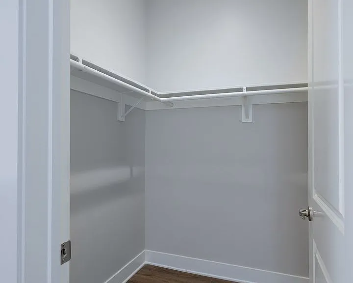 149 S Los Robles Ave — Photo 17