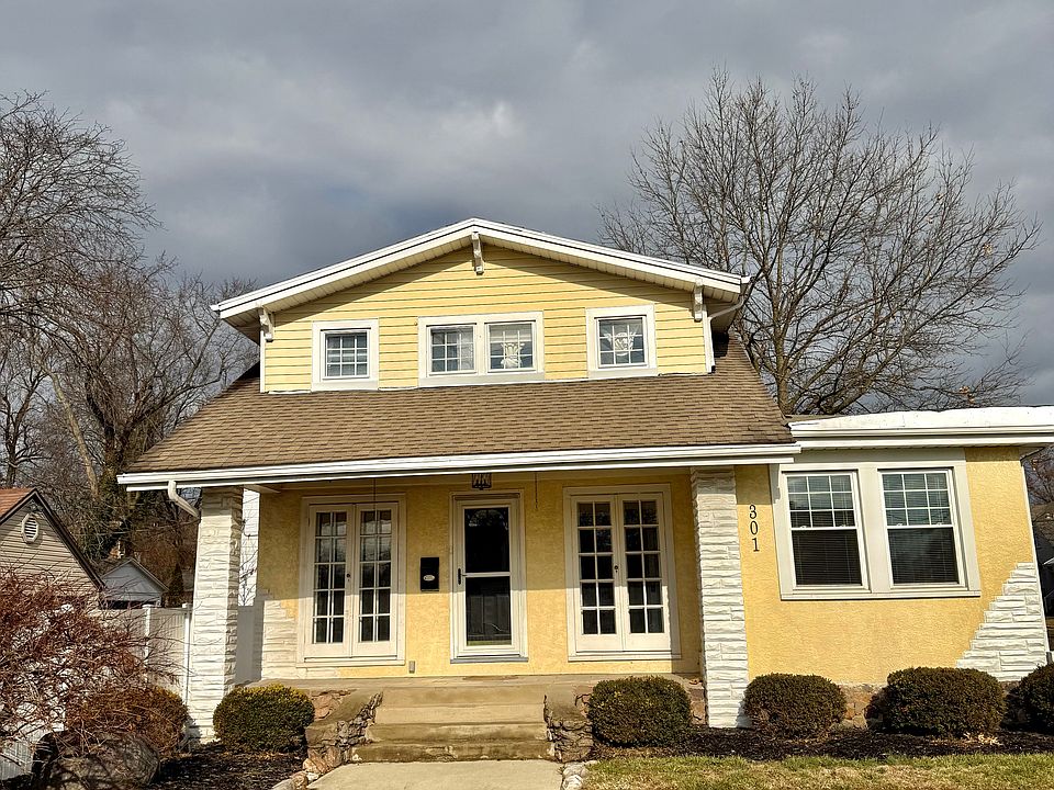 1st image of 301 W Dorothy Ln