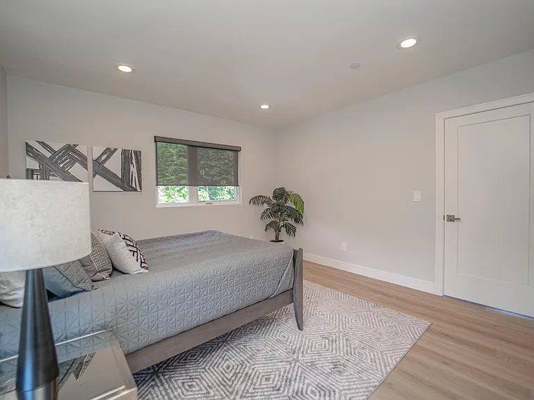 2115 Holly Dr — Photo 50